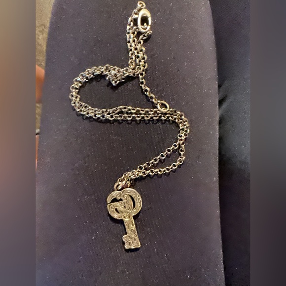 Gucci chain 18” - Picture 2 of 2